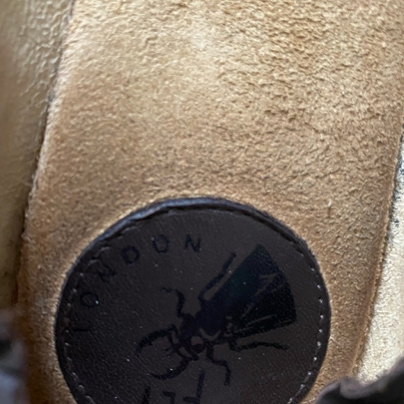 Shoes - Picture 4 of 5